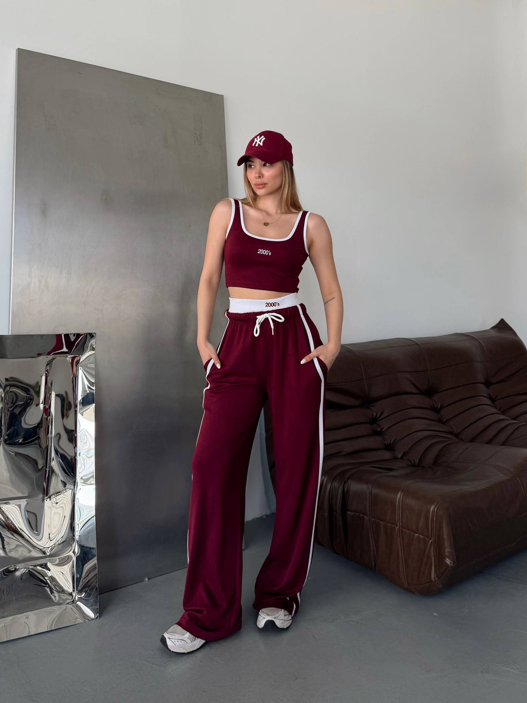 Touch Track Set in Burgundy